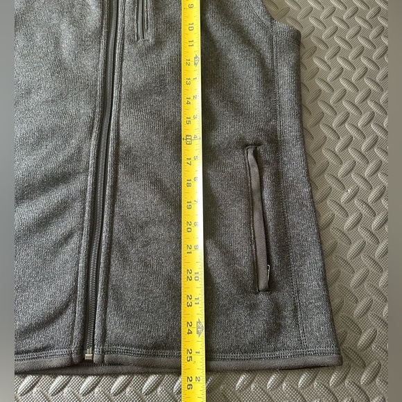 New Patagonia Men's Better Sweater Fleece Vest With Tags Hiking Camping Outdoors - Picture 6 of 7